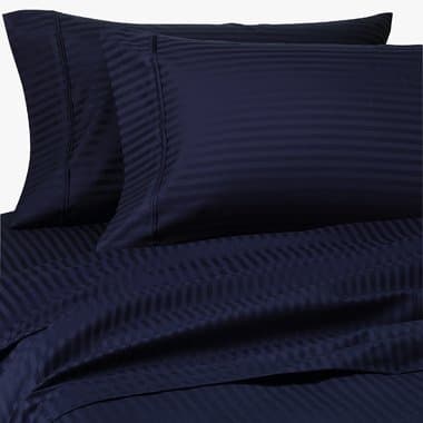 600 Thread Count Double Siberian Goose Down Alternative Comforter [600FP, 50oz] with 100% Egyptian Cotton Stripe Damask Cover - Red (Burgundy) Set Includes Bed Duvet Cover Sheet with TWO Shams (Pillowcases) made of 600 Thread Count 100% Long Staple Egyptian Giza Cotton with Swiss Sateen Finishing by De Luxe Linens