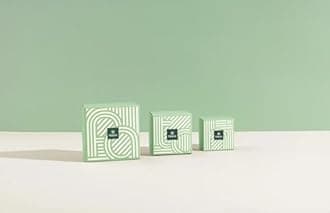 Patchi Floral Box of 17 Pieces - Premium Delightful Mix of Chocolates - Filled with Rich Signature Chocolates