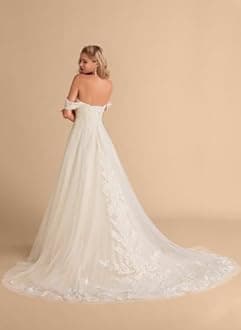 Miao Duo Plus Size Off Shoulder Wedding Dresses Lace Tulle Appliqued Bridal Wedding Gown for Women White 22W