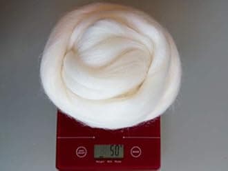 100% Merino Wool Roving Tops – Chunky Giant Yarn for Arm Knitting, Blanket Weaving, Needle & Wet Felting - White, 50 g–4 kg (80 g)