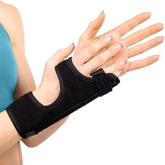 BraceAbility Ulnar Gutter Splint - Metacarpal Boxer Finger Fracture Treatment Brace for Broken, Jammed Pain Relief, Pinky and Ring Trigger, Mallet Finger Right or Left Hand Immobilization Support (S)