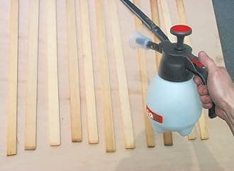 Solo 418 One-Hand Pressure Sprayer with Ergonomic Grip for Gardening, Fertilizing, Cleaning & General Use Spraying, 1 Liter