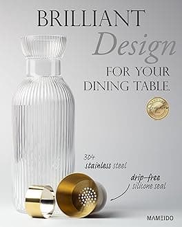 MAMEIDO Water Carafe 1 l, Glass Carafe with pour spout & sieve, Hand-blown Water jug ​​with noble look for special occasions, carafes to give as a gift (Crystal Gold)