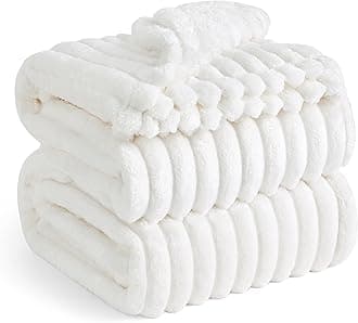 Bedsure Fluffy Fleece Blanket King Size for Bed - Soft Cosy Warm Blankets, Soft Cute Double Size Throw Gifts for Women and Girls, Off White, 230x270 cm