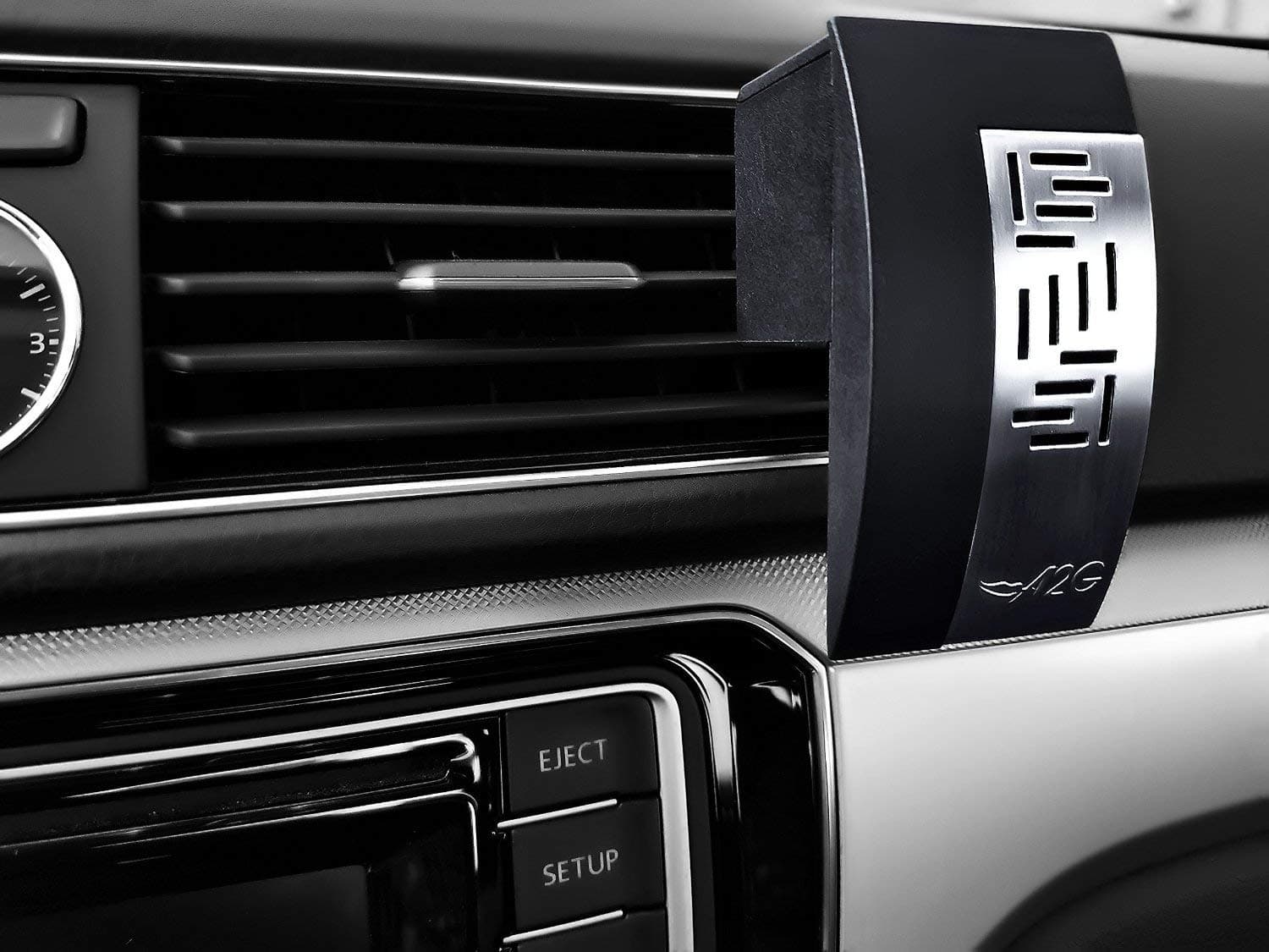 Simply Diffusers Vent Clip Vehicle Essential Oil Car Diffuser Air Freshener for Aromatherapy with Magnetic Clip That fits on Any Standard Vent Car, RV, Truck, Van. Chemical Free Scent in a Metal Body