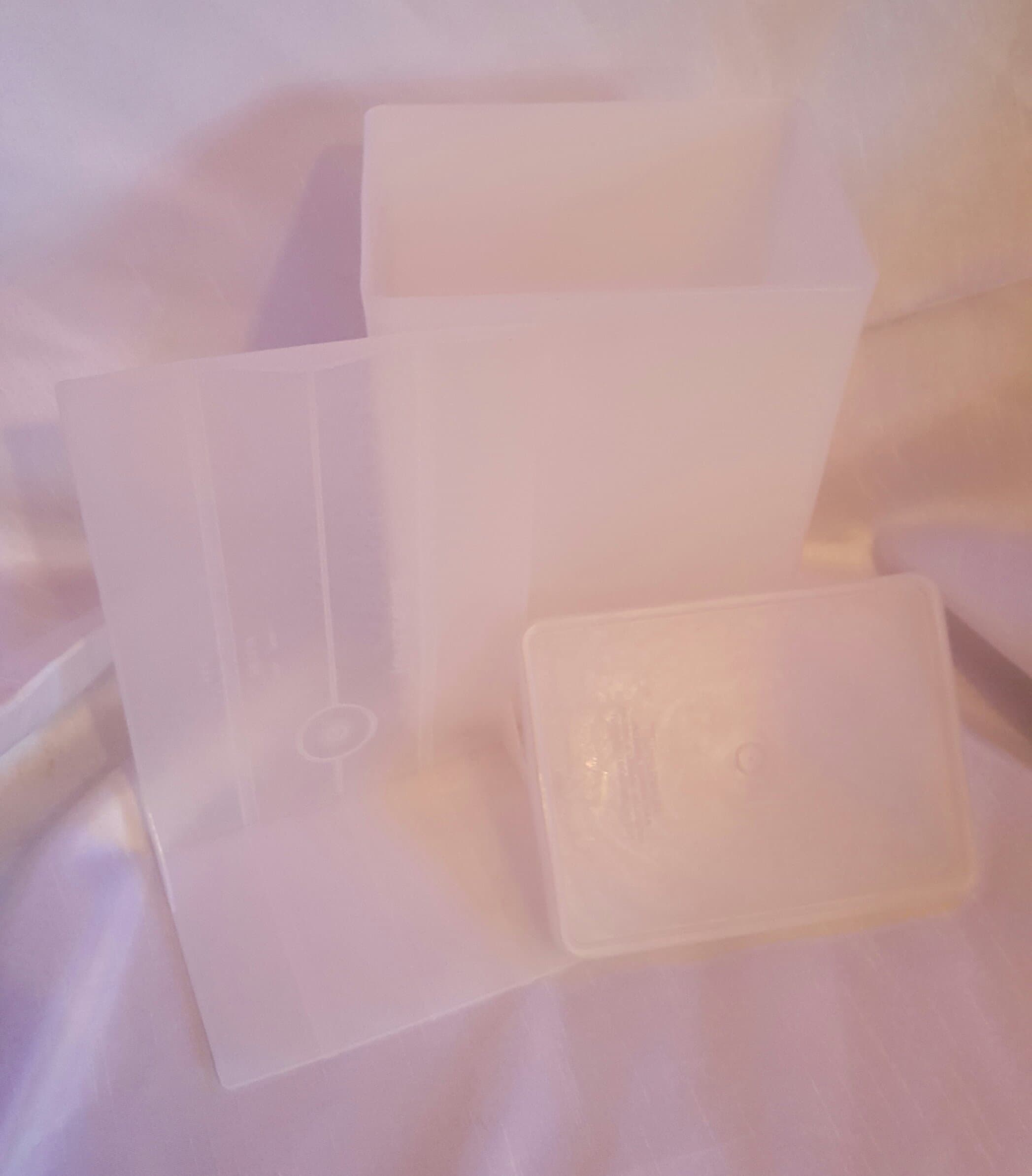 3 pc Tupperware Ice Cream Keeper Storage Container Lid & Insert 2 Quart Qt #484#486#485 Sheer White Freezer Store