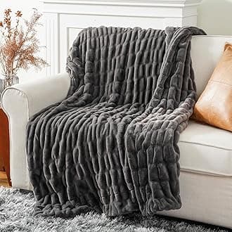 BATTILO HOME Faux Rabbit Fur Throw Blanket, Grey Throw for Sofa, Double Side Luxury Plush Fuzzy Soft Warm Cozy Fluffy Fur Blanket for Bed Couch, 127x152cm