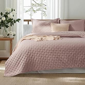 Quilts Queen Size - Dusty Rose Bedspread Queen Size & Lightweight Comforter, Country Cottage Coverlet with Clover Pattern, Ultra Soft All-Season Bedding, 90 x 96 Inches | Stitch-Free Quilting, Ultra Soft, Lightweight, Machine Washable, Pet-Friendly