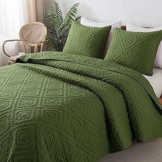 Olive Green King Size Quilt Bedding Sets with Pillow Shams, Boho Dark Deep Sage Lightweight Soft Bedspread Coverlet, Quilted Blanket Thin Comforter Bed Cover for All Season, 3 Pieces, 104x90 inches